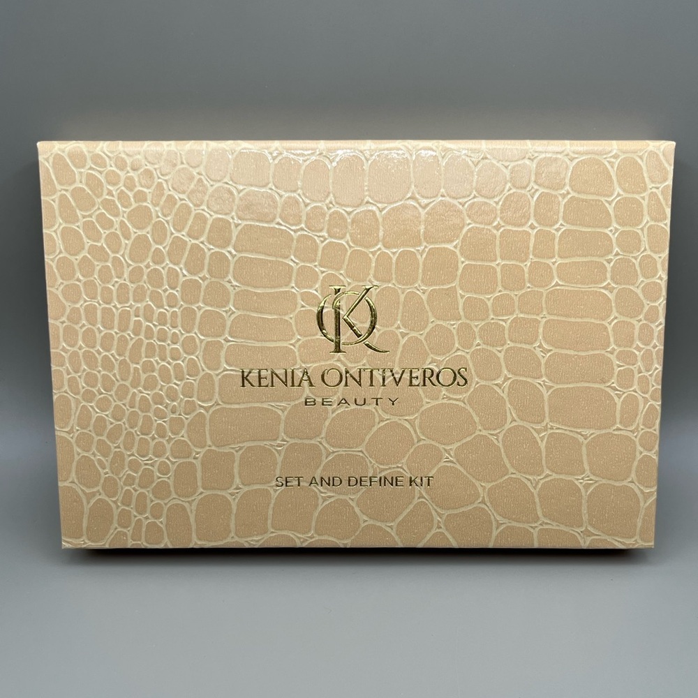 KENIA ONTIVEROS BEAUTY - Set and Define Kit